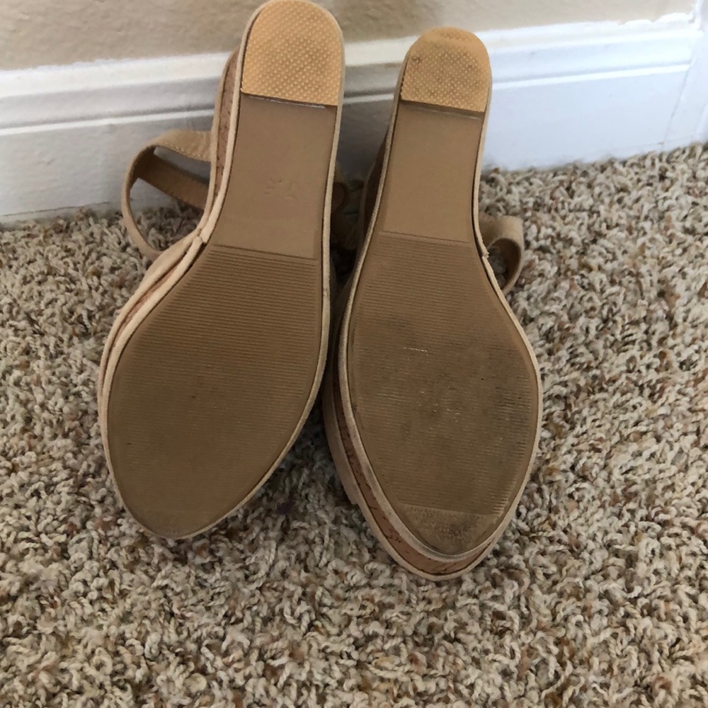 Nude Wedges - Picture 3 of 3